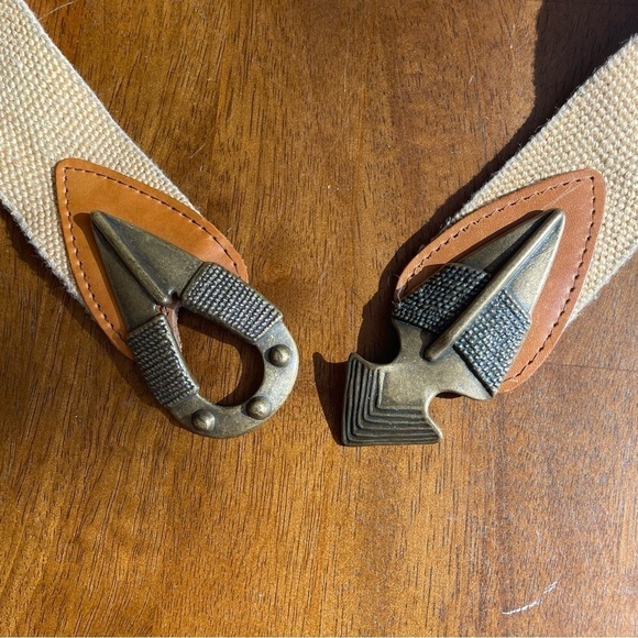 Vintage Omega Arrowhead Belt Arrow Metal Buckle Interlock Bronze Western Boho - Picture 3 of 5